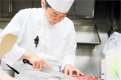 The difference between a double-edged sword and a single-edged sword