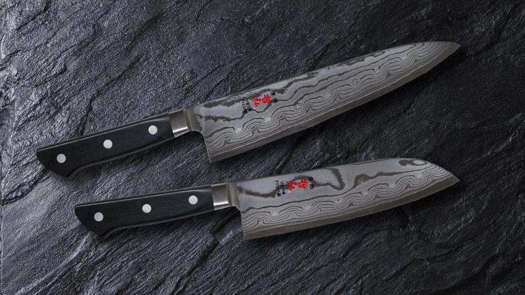 Nên Chọn Dao Nhật Thép VG10 Hay Thép Xanh Aogami?