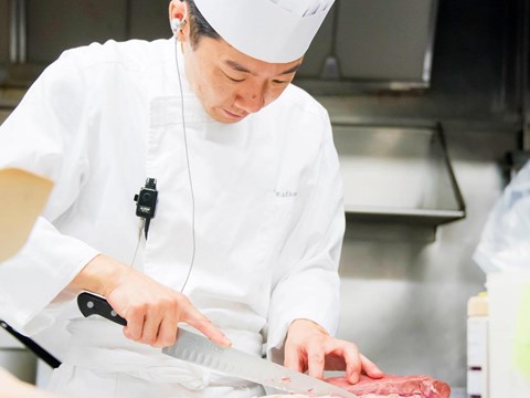 Sự khác biệt giữa dao hai lưỡi và dao một lưỡi